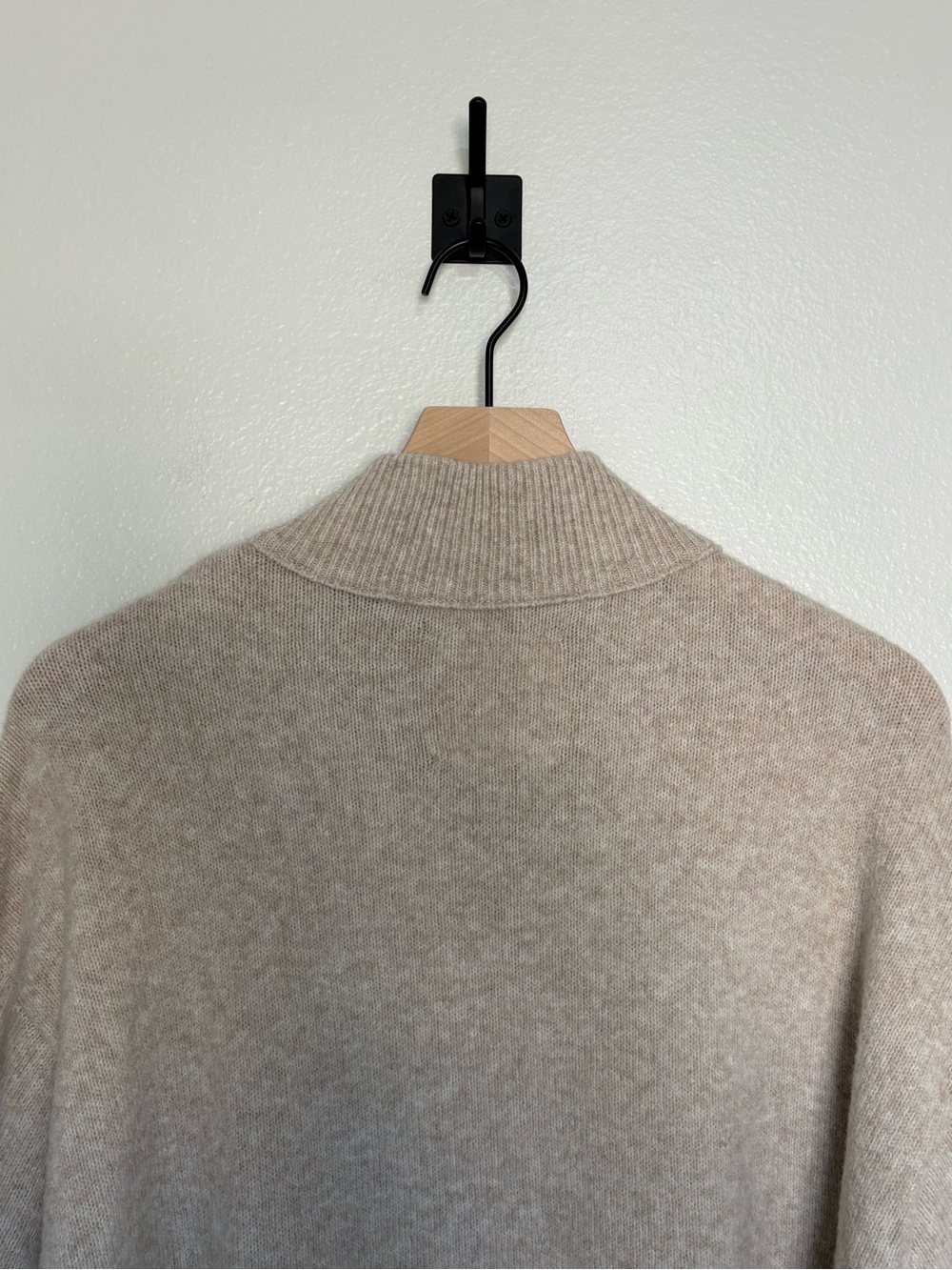 NWOT Aerie unREAL Oversized Slouchy Cardigan Knit Tunic Sweater Tan Small - Picture 6 of 9